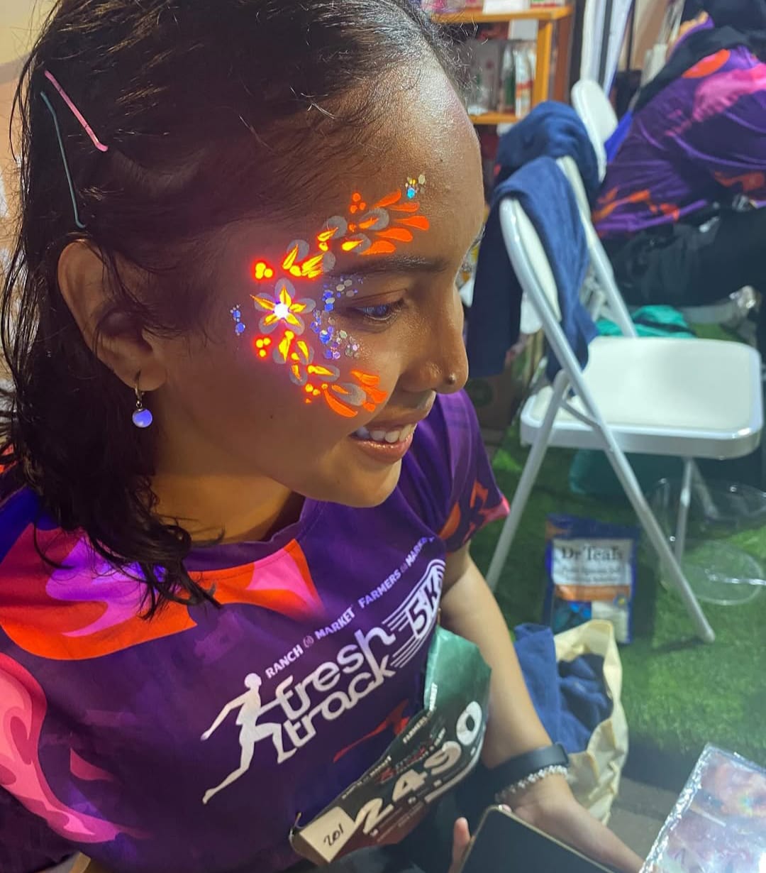 Layanan UV/Neon Face Painting - Event Fresh Track 5K